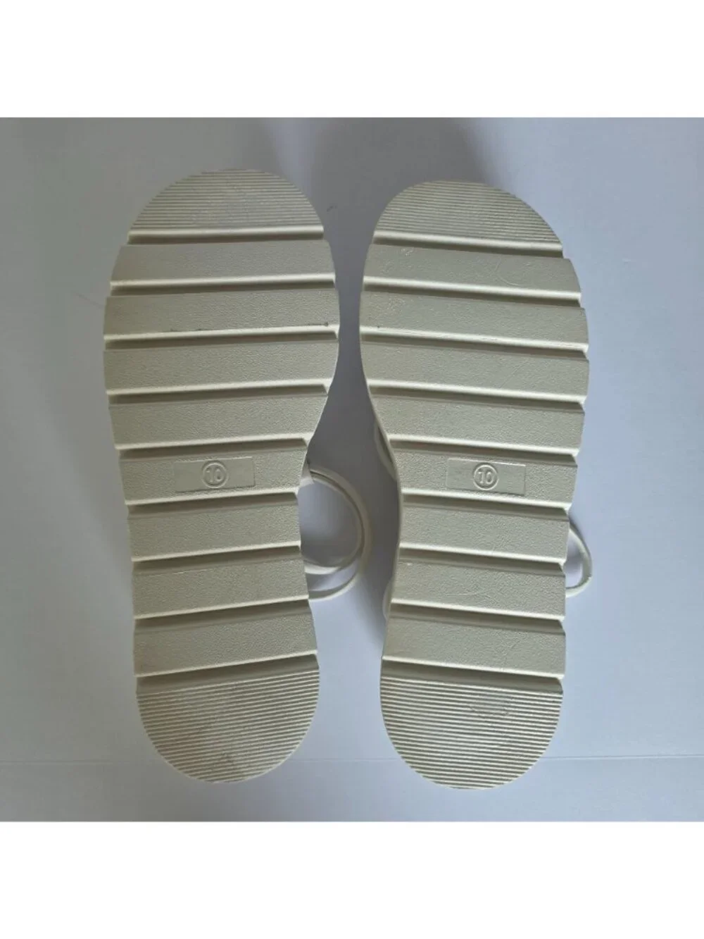 Rouge White Platform Sandals Strappy Chunky Lug Sole Costal Summer Shoes. Sz 10